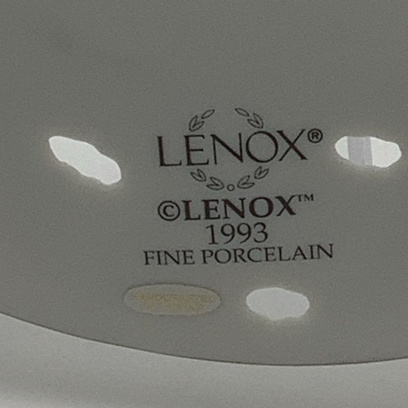 Vintage Lenox Bisque Porcelain Holy Family Christmas Plate - Picture 13 of 14